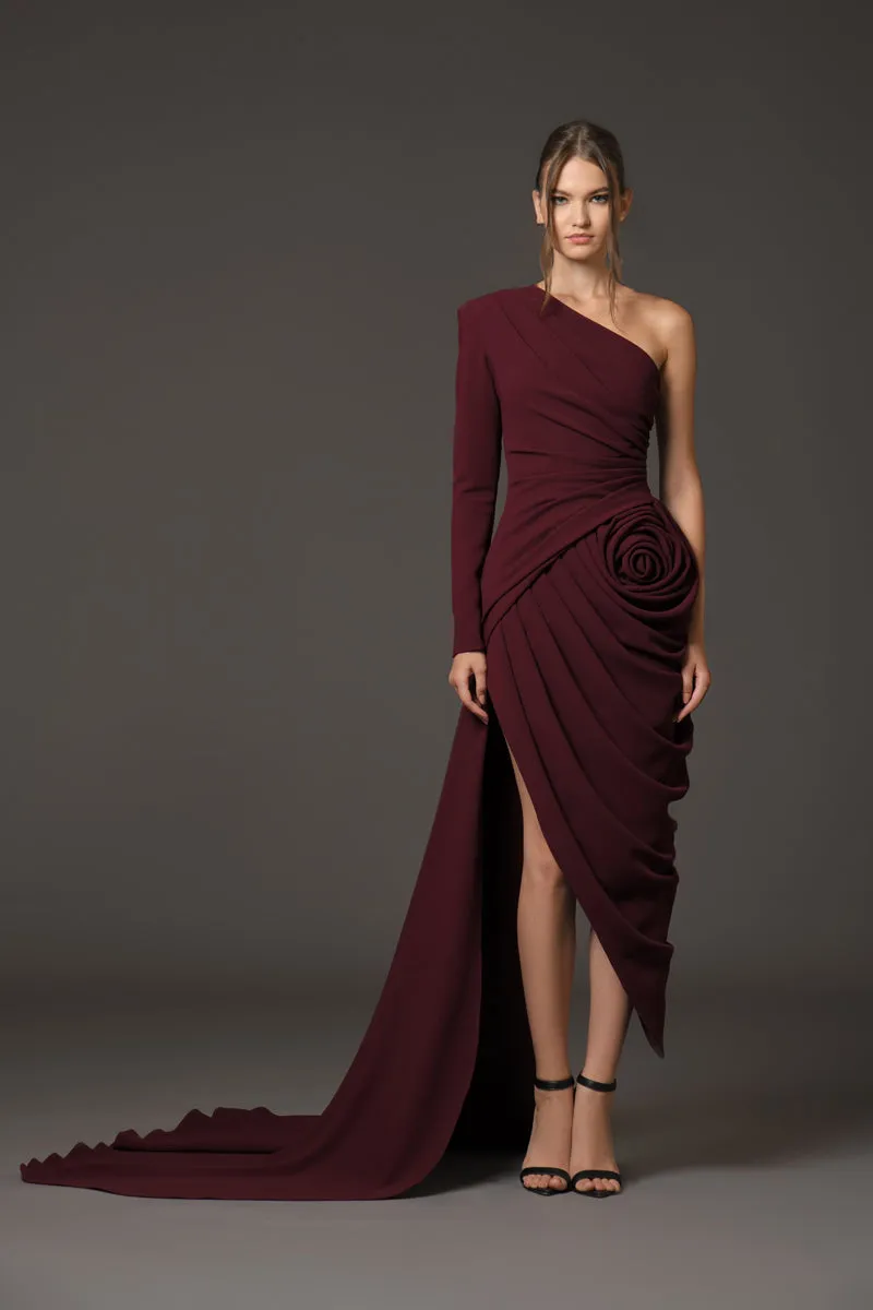 Burgundy asymmetrical dress in silk crêpe with exquisite draping