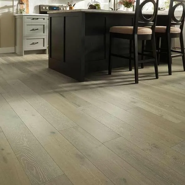 CHAMPAGNE OAK 01058 - SHAW WATERPROOF ENGINEERED HARDWOOD EXQUISITE  FH820