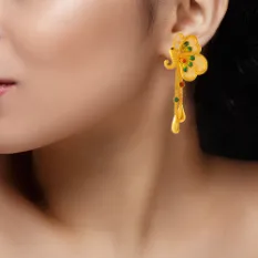 Charming Butterfly Shape 22k Gold Jewellery Set In Meenakari Style