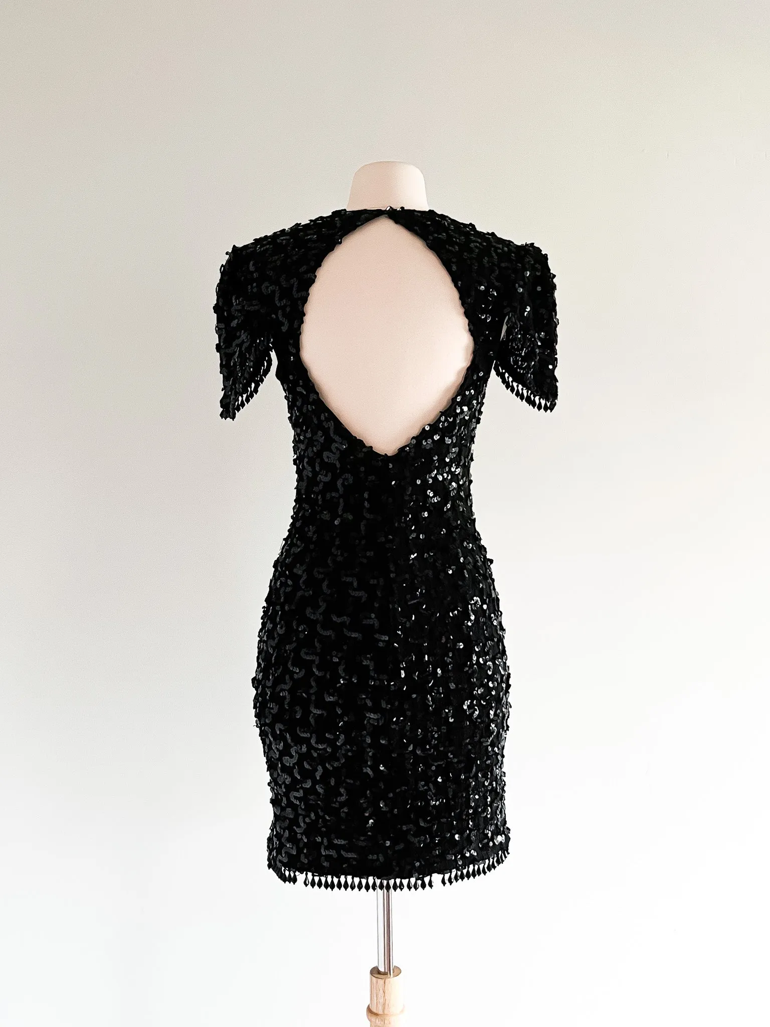 Chic 1980's Black Sequin Party Dress with Peek-a-Boo Back / Sz SM