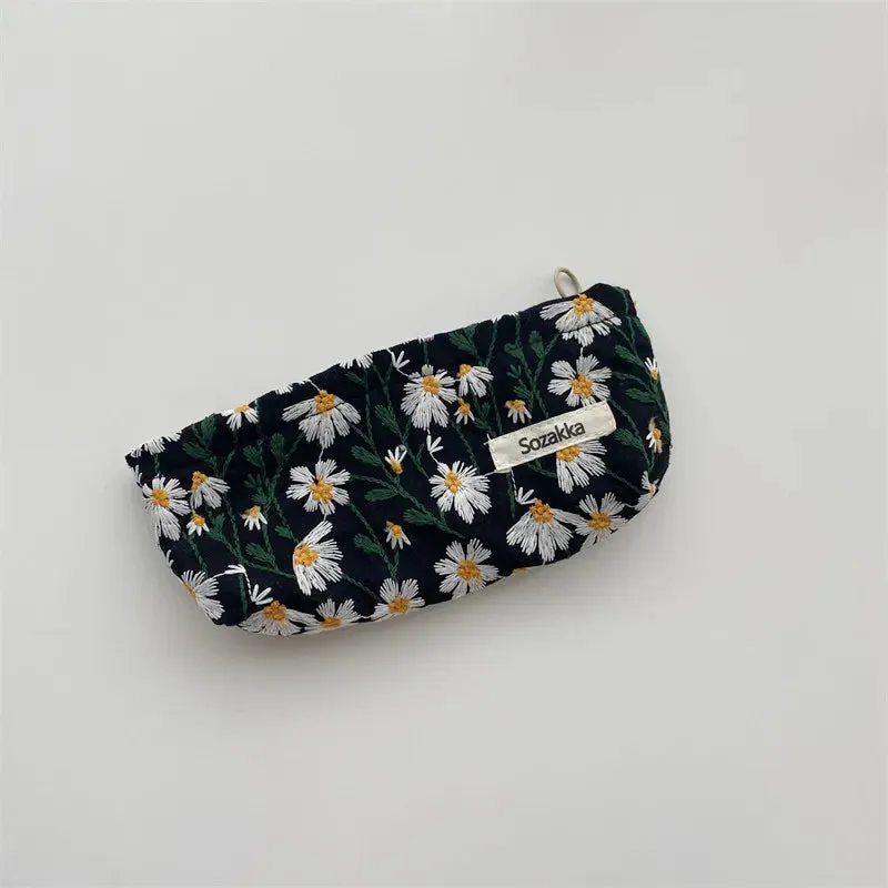 Cosmetic Bag for Women Floral Makeup Case Organizer Embroidered Design Cosmetic Pouch Travel Toiletry Bag Corduroy Canvas Beauty Case