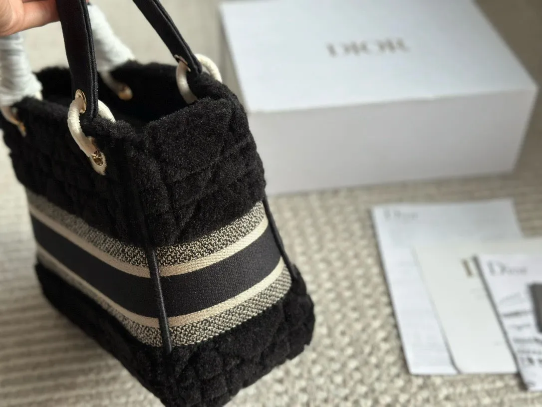 DR472 Medium Lady Dior Bag /  9.5 x 8.5 x 4.5 inches