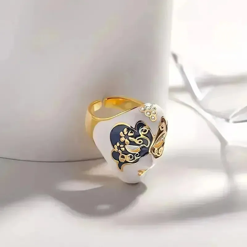 Exquisite Chinese Opera Face Mask Ring