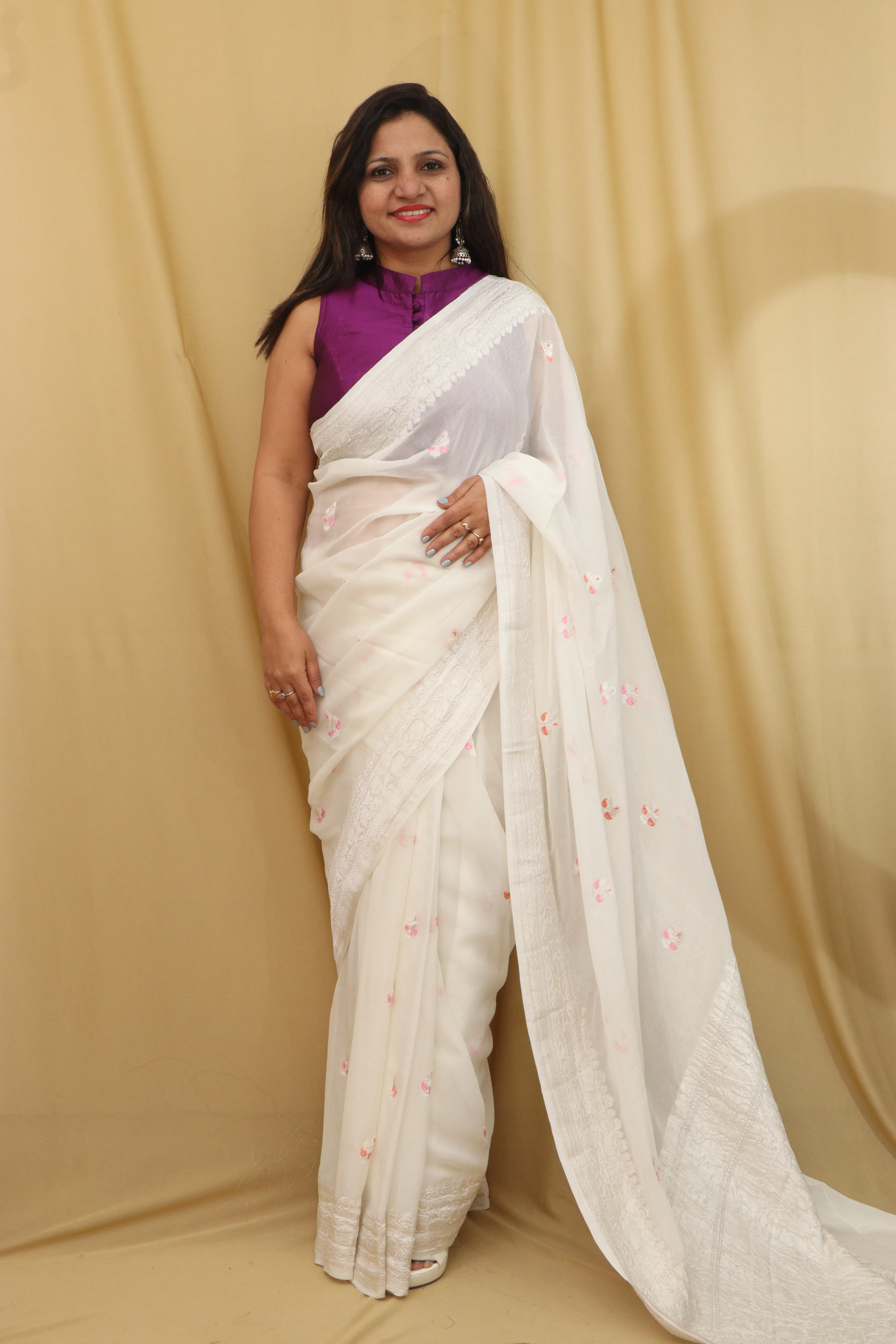 Exquisite Dyeable Banarasi Georgette Saree