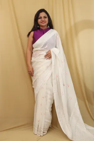 Exquisite Dyeable Banarasi Georgette Saree