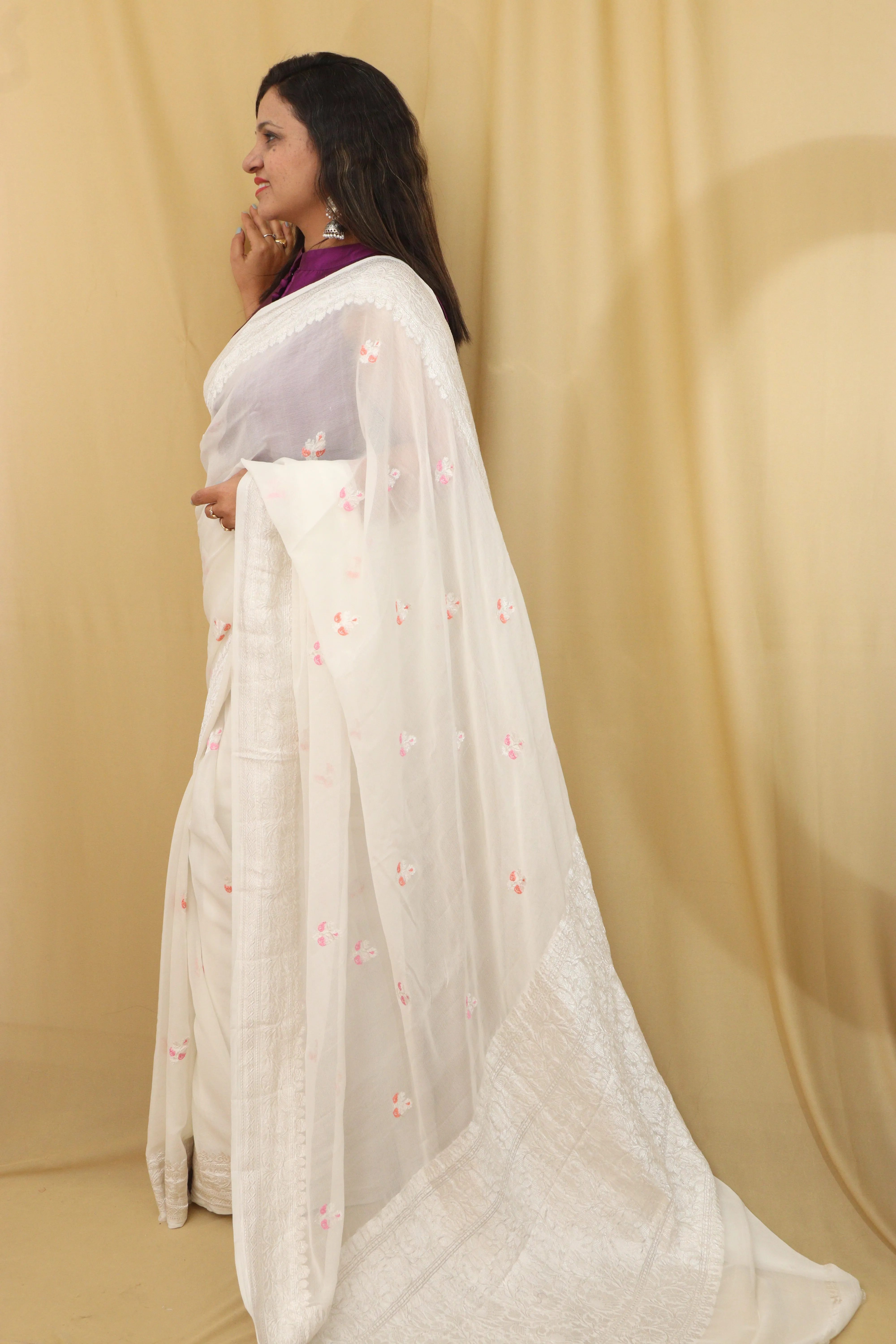 Exquisite Dyeable Banarasi Georgette Saree