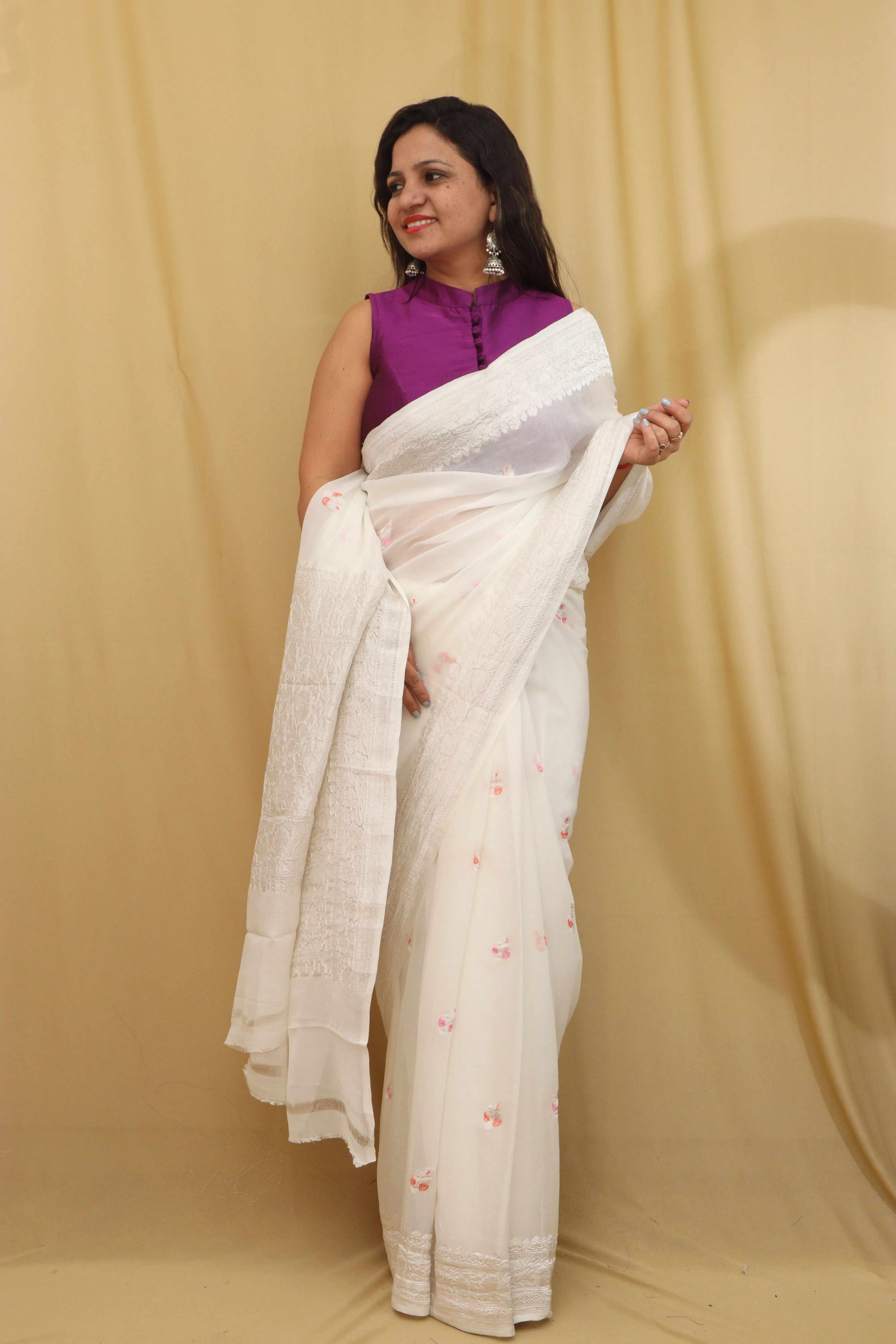 Exquisite Dyeable Banarasi Georgette Saree