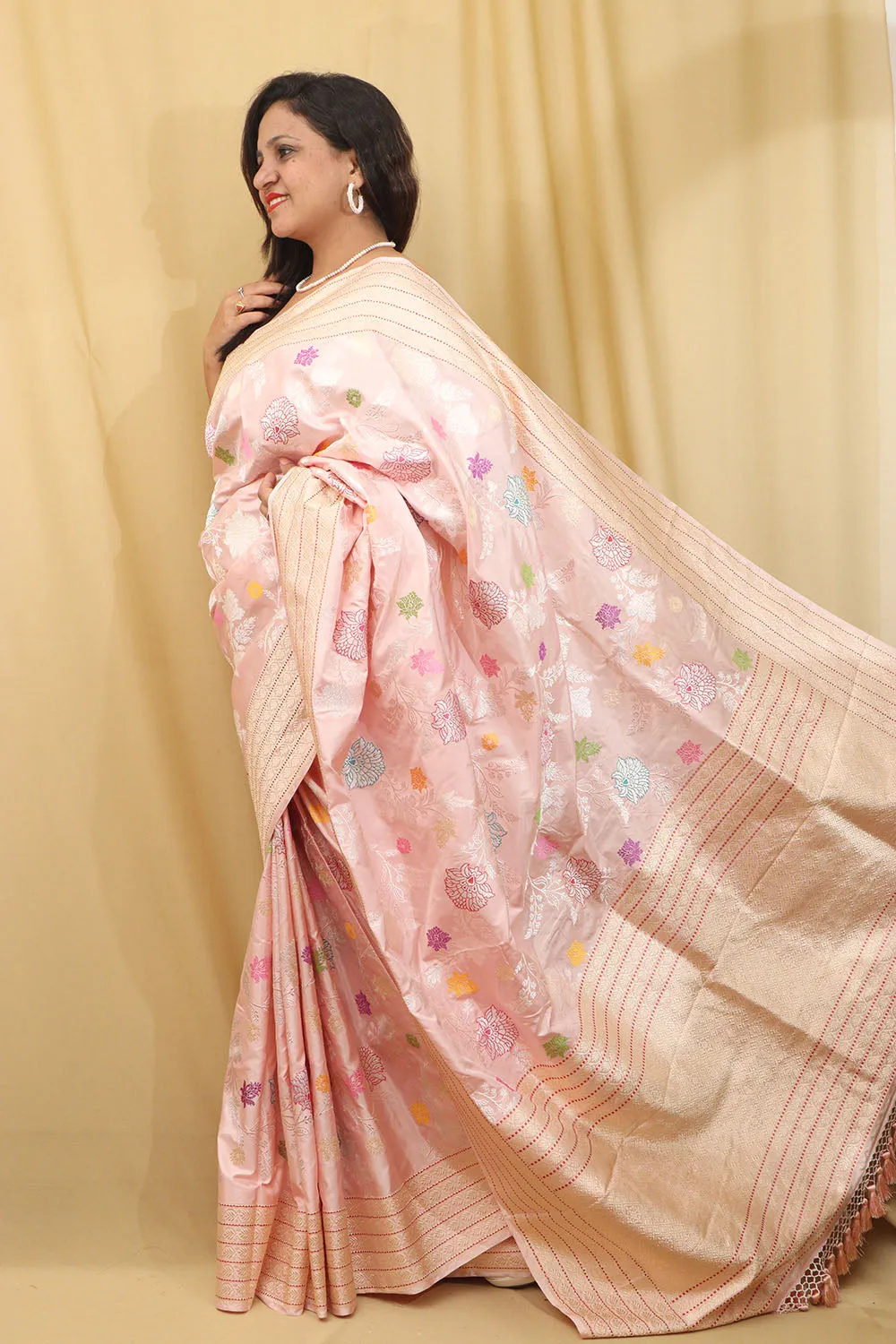 Exquisite Pink Banarasi Handloom Pure Katan Silk Saree