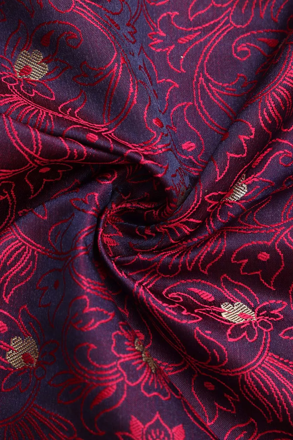 Exquisite Purple Banarasi Tanchui Silk Fabric ( 1 Mtr )