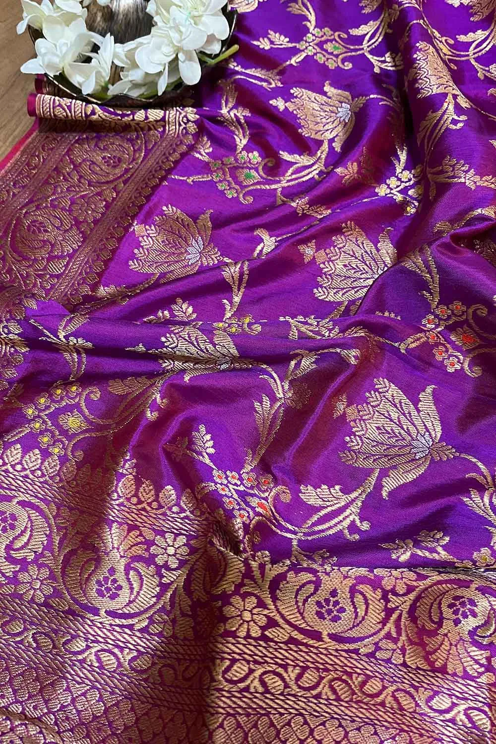 Exquisite Purple Handloom Banarasi Silk Meenakari Dupatta