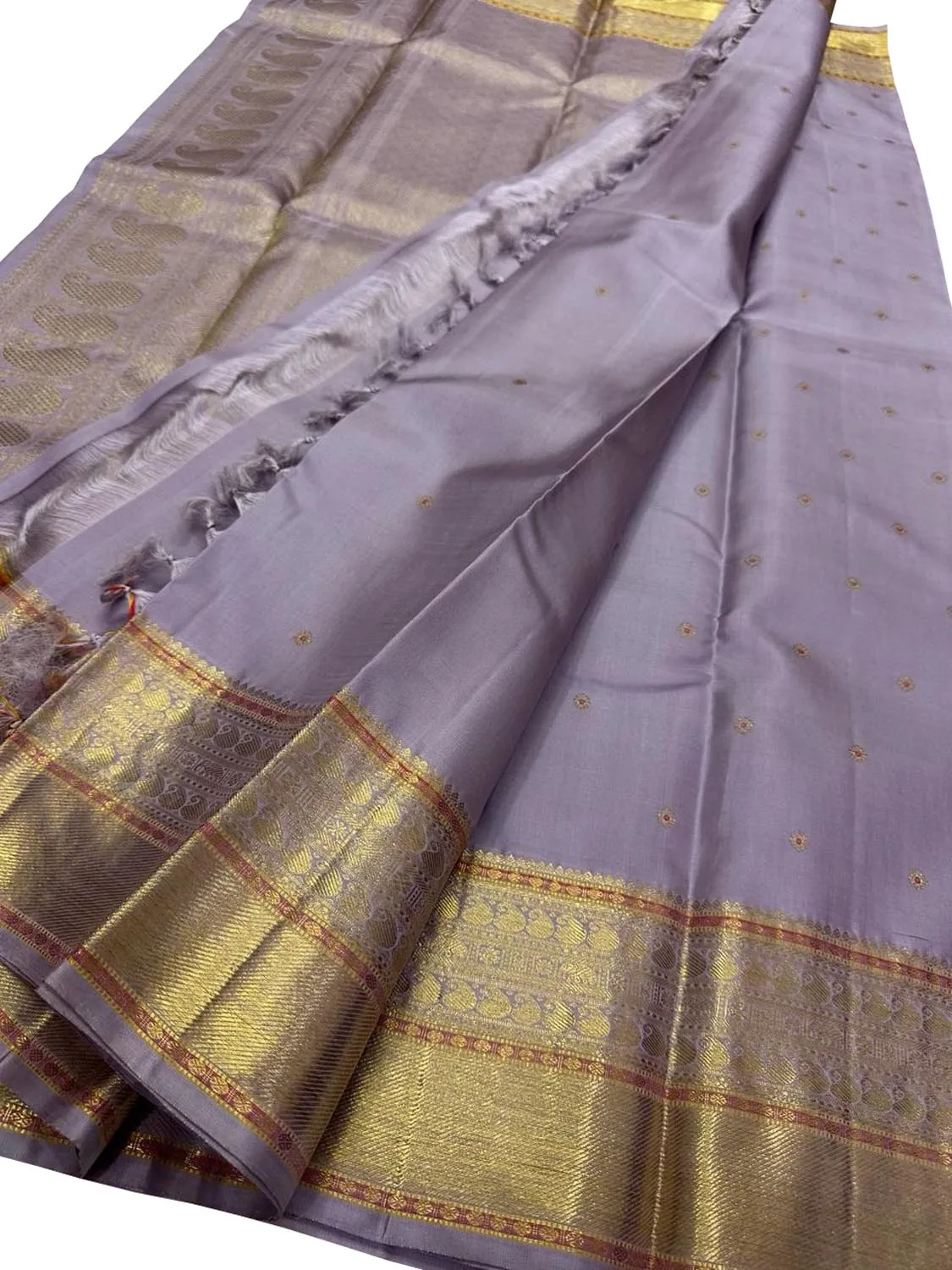 Exquisite Purple Handloom Kanjeevaram Pure Silk Saree