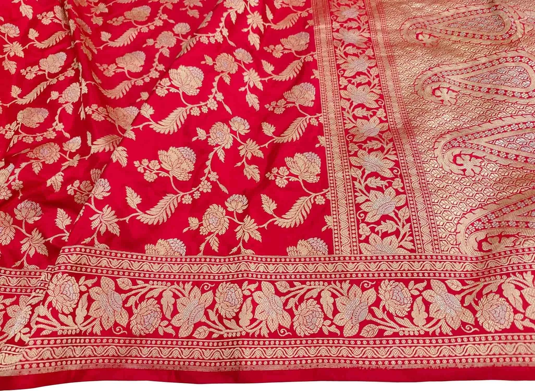 Exquisite Red Handloom Banarasi Katan Silk Saree