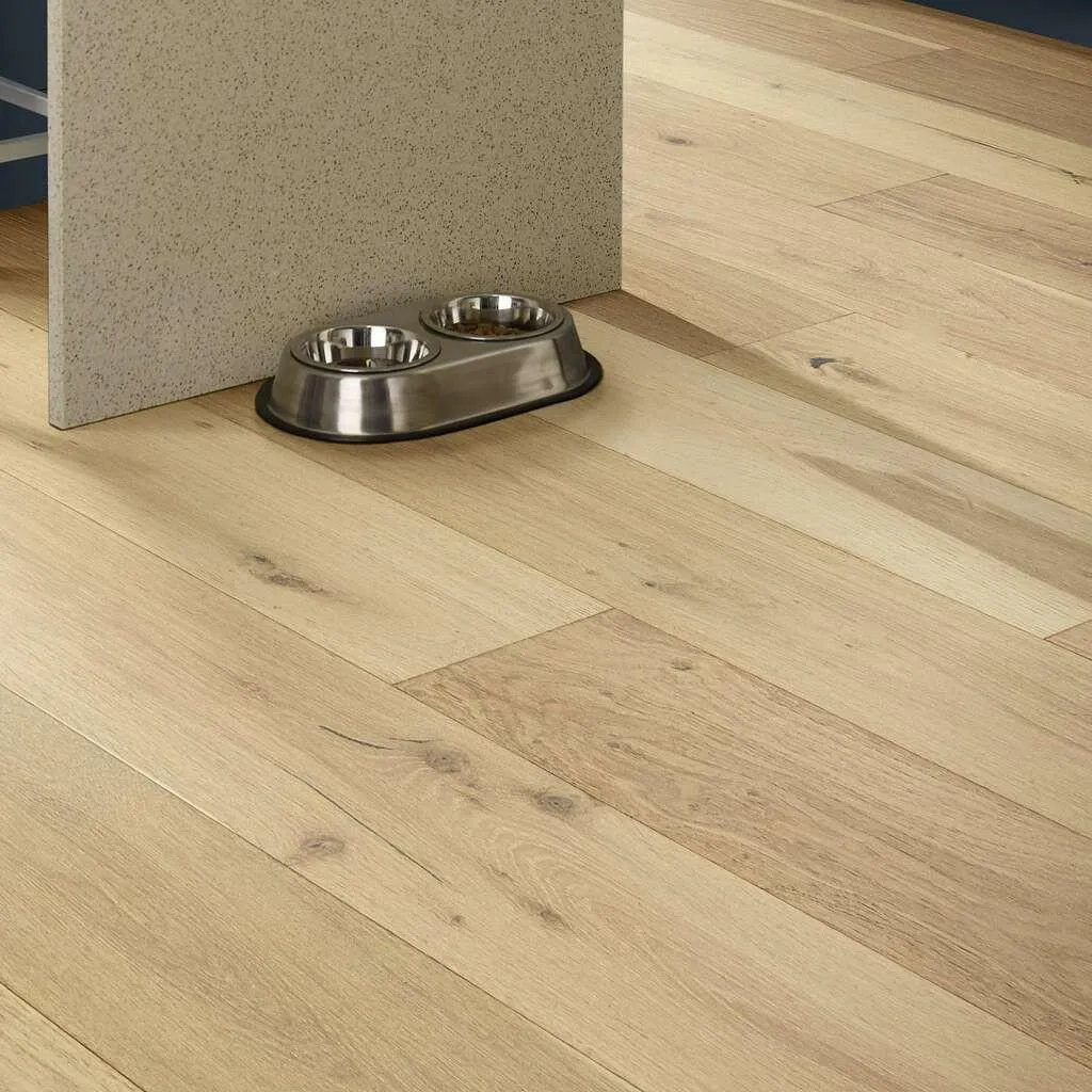 FLAXEN OAK 01084 - SHAW WATERPROOF ENGINEERED HARDWOOD EXQUISITE  FH820