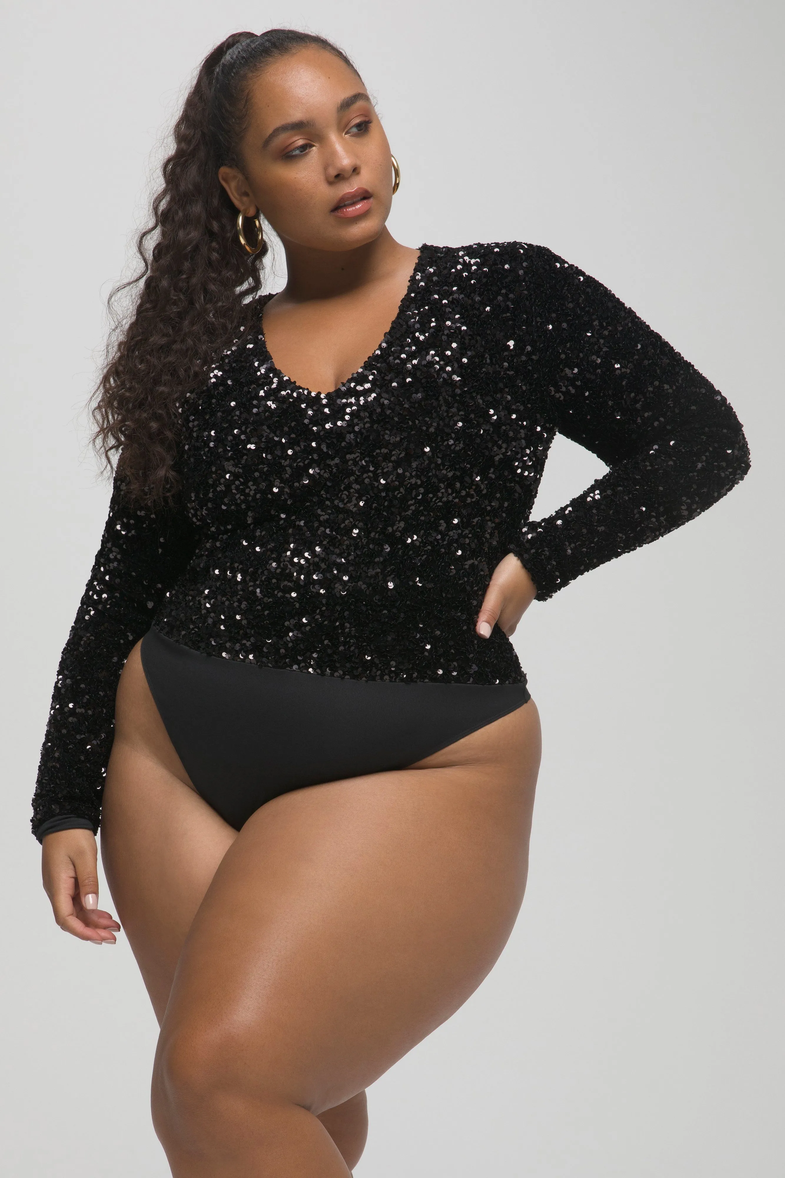 GLOW BODY | BLACK001