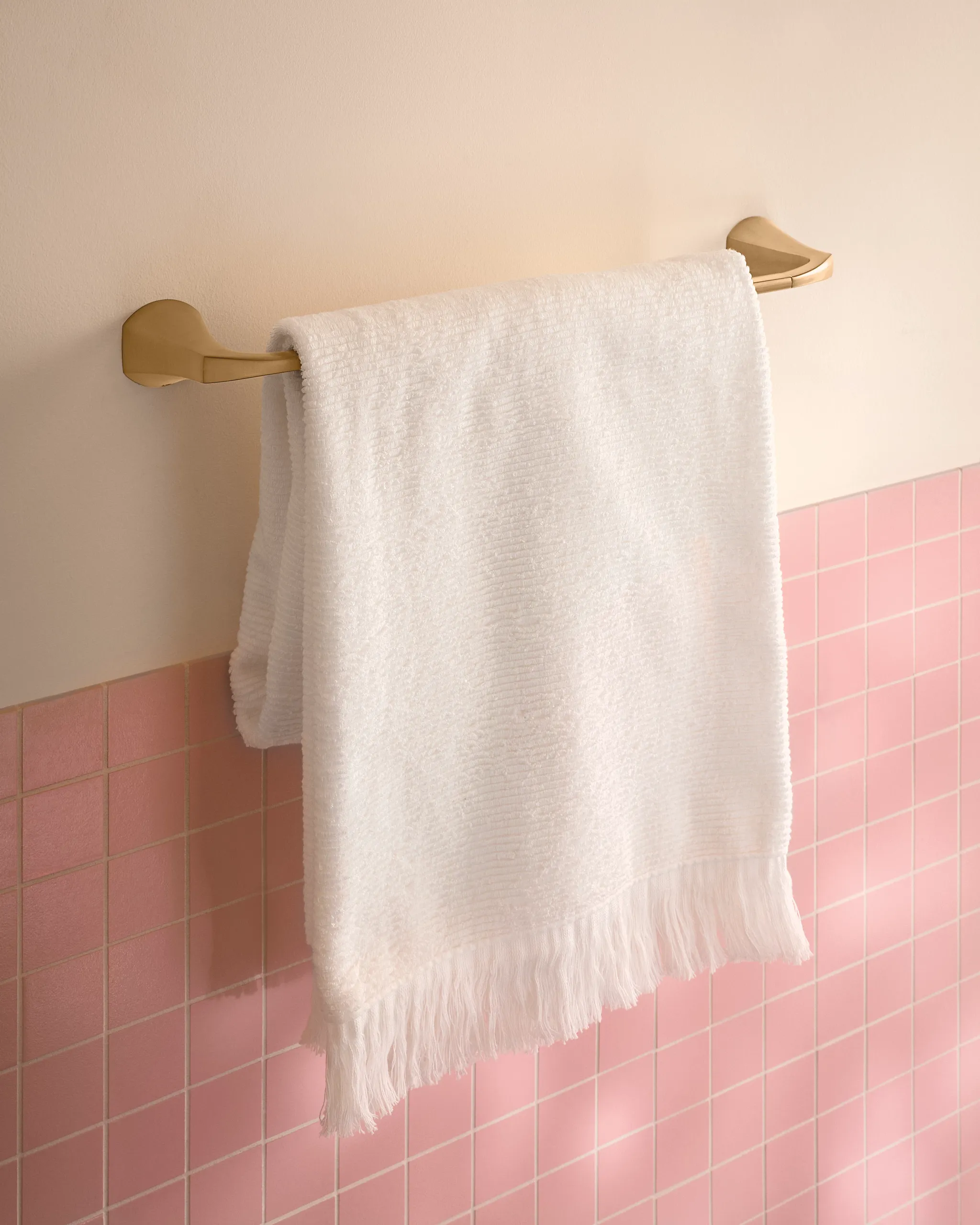 Lindor 18" Towel Bar