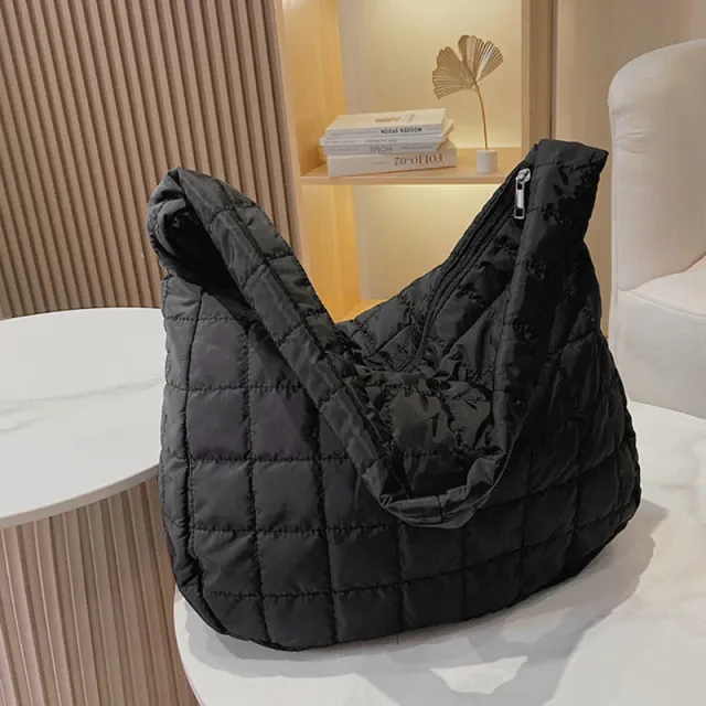 Lucky Women's Large High Capacity Padded Handbag