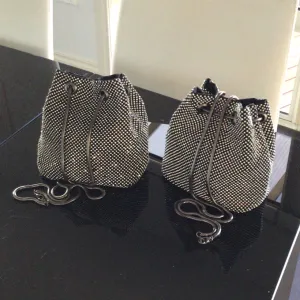 Mesh pouch