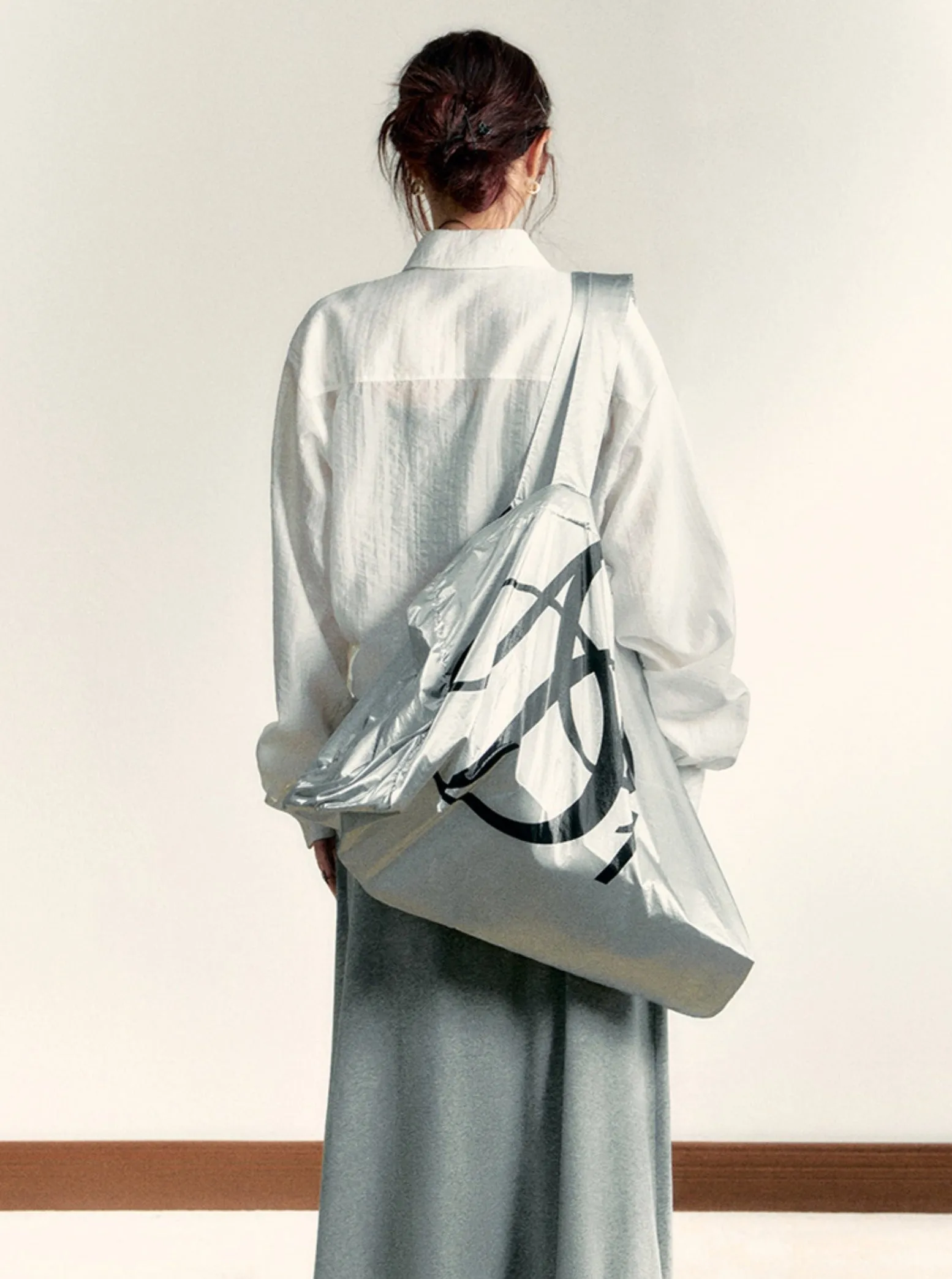 Metallic Silver Oversized Tote Bag: Large Capacity Shopper with Bold Logo Print