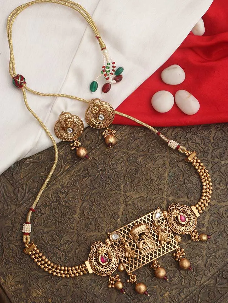 Regal Charm: Luxurionworld's Exclusive Necklace Set for Elegant Occasions