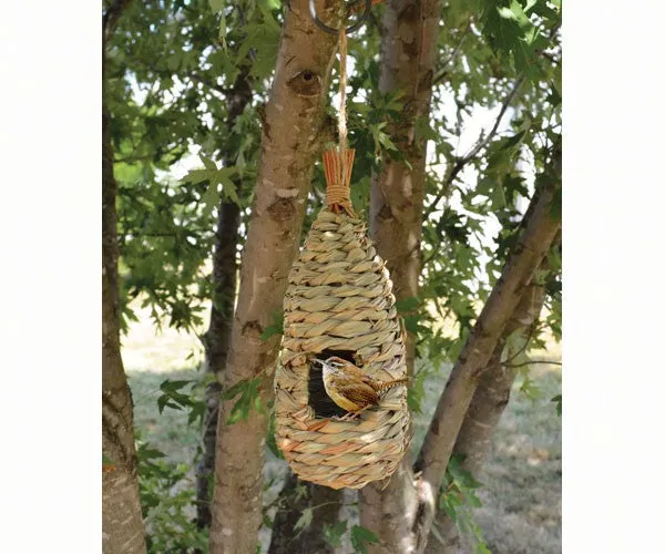 Songbird Essentials Hanging Grass Roosting Pocket Teardrop