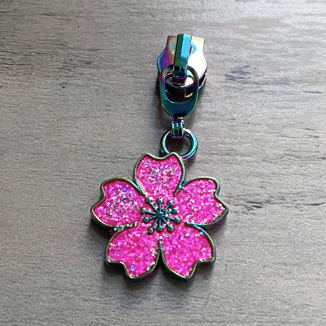 Sparkling Sakura Zipper Pull