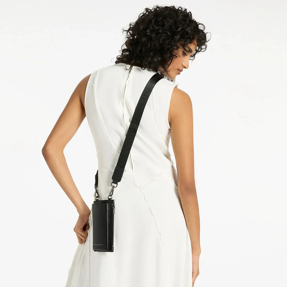 Status Anxiety - Voyager Bag (Black)